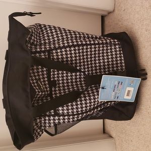 Nwt, Olympia large hounds tooth print travel bag / suitcase.